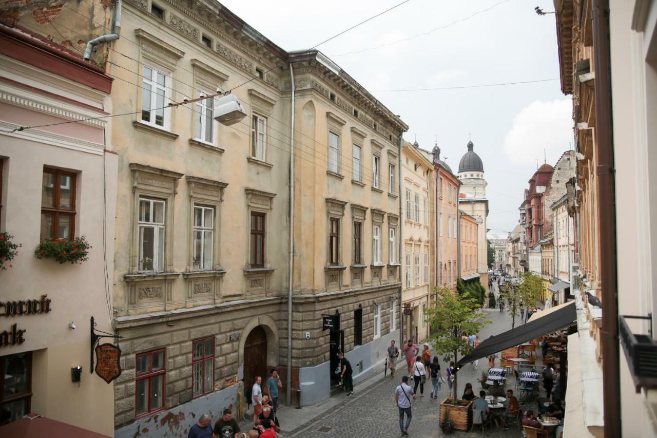 Апартаменти З Балконом Lviv Eksteriør billede